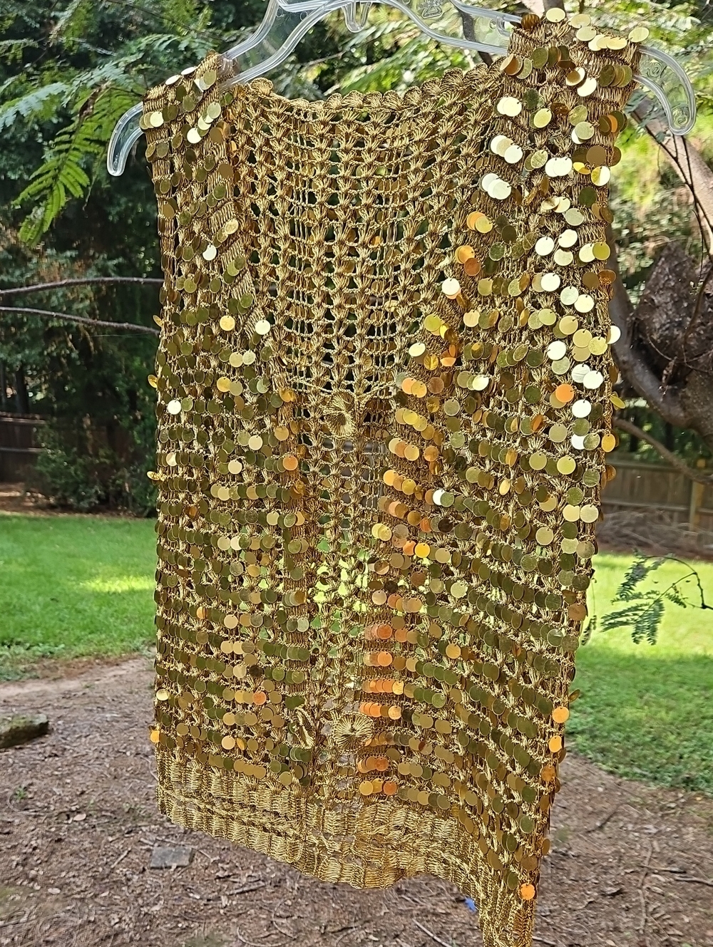 Vintage Women's Gold Sequin Crochet Vest - Shimmering Open-Knit Layer - Picture 9 of 17